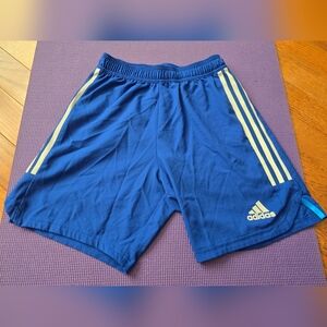 Adidas Men's Athletic Shorts in Blue with White Stripes 7in Inseam Size Small